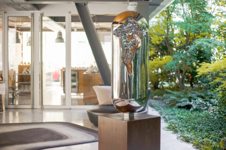 Sculpture in front of the Labsolue Perfume Laboratory