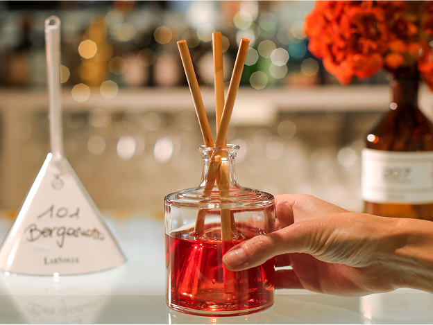 olfactory drink at the bar