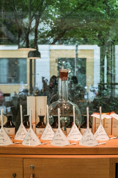 perfume laboratory'